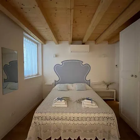 La Piccola Casa Al - Intera Casa Con 3 E 2 Box *
